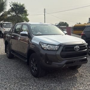 Toyota Hilux 2025 2.4 diesel