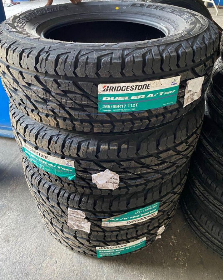 Bridgestone Tires 265/65r17