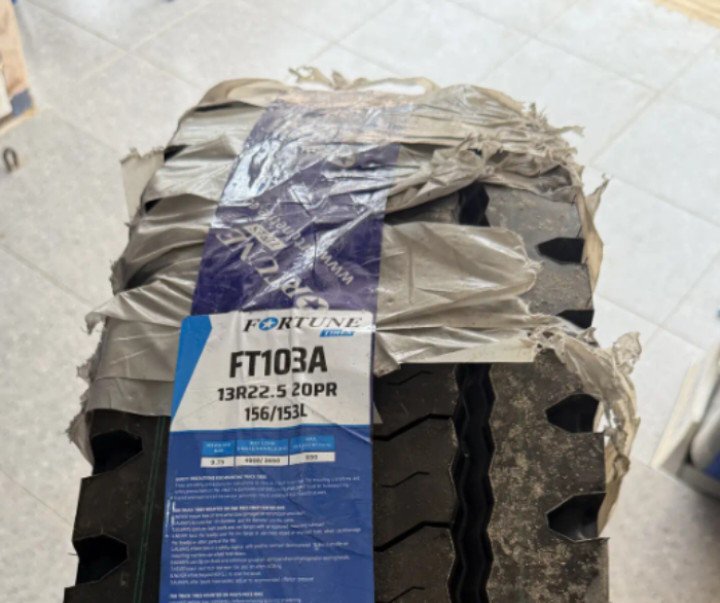 Fortune Tyres 13R22.5